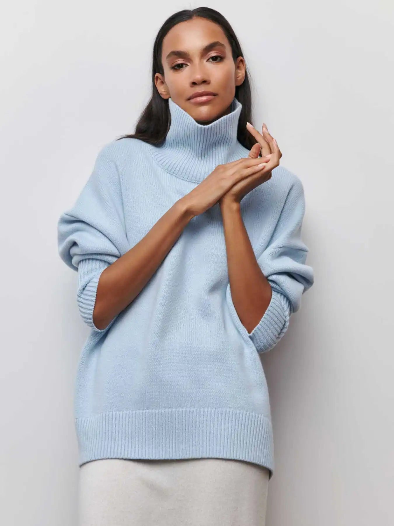 Olivia™ - Jumper with Turtle Neck